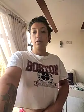 Snapshot of Coralaine_96 chatting on 17, 9, 2025 Coralaine 96 online show from 17, 9, 2025