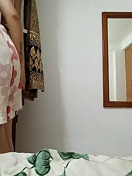 Snapshot of miss_raavy chatting on 27, 6, 2026 miss raavy online show from 27, 6, 2026