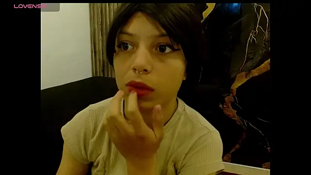 Snapshot of EIVIY1609 chatting on 11, 9, 2025 EIVIY1609 online show from 11, 9, 2025
