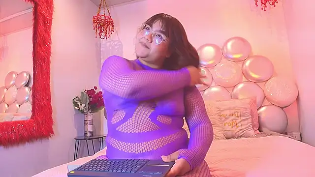 Snapshot of Rebeca_jackson chatting on 6, 11, 2025 Rebeca jackson online show from 6, 11, 2025