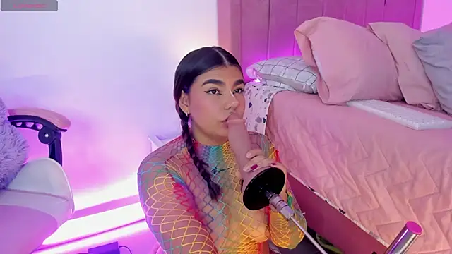 AliceThundeer online show from 14, 11, 2025