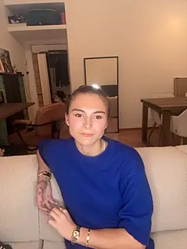 SophiiaStarr online show from 15, 9, 2025