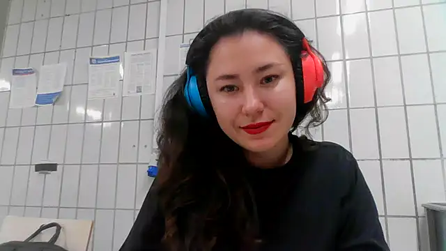 Emparia online show from 1, 11, 2025