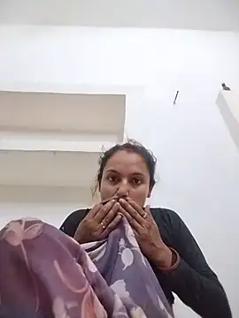 Snapshot of Sonam_shinde chatting on 18, 6, 2026 Sonam shinde online show from 18, 6, 2026