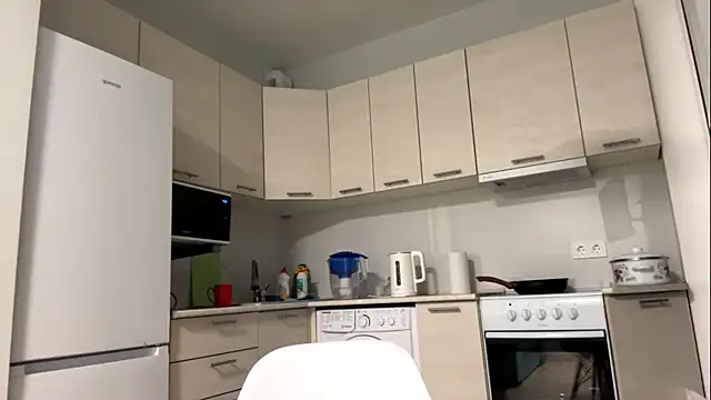 Denni Spilber online show from 17, 10, 2025