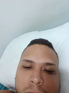 Alexboy022025 online show from 18, 5, 2026