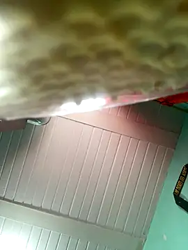 Snapshot of True_Di chatting on 8, 9, 2025 True Di online show from 8, 9, 2025