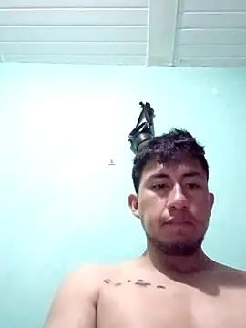 Snapshot of True_Di chatting on 12, 9, 2025 True Di online show from 12, 9, 2025