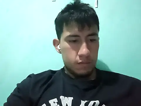 Snapshot of True_Di chatting on 13, 9, 2025 True Di online show from 13, 9, 2025