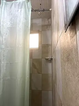 Snapshot of True_Di chatting on 14, 9, 2025 True Di online show from 14, 9, 2025