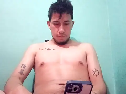 Snapshot of True_Di chatting on 27, 9, 2025 True Di online show from 27, 9, 2025