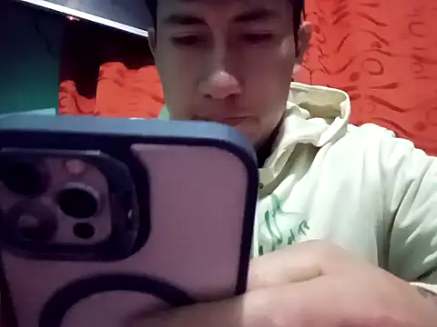 Snapshot of True_Di chatting on 29, 9, 2025 True Di online show from 29, 9, 2025