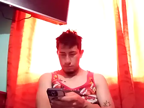 Snapshot of True_Di chatting on 4, 10, 2025 True Di online show from 4, 10, 2025