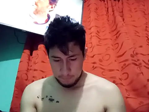 Snapshot of True_Di chatting on 14, 10, 2025 True Di online show from 14, 10, 2025