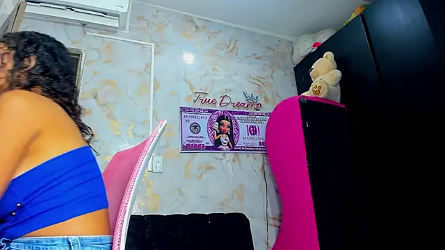 Snapshot of Dirty_dream_ chatting on 7, 10, 2025 Dirty dream  online show from 7, 10, 2025