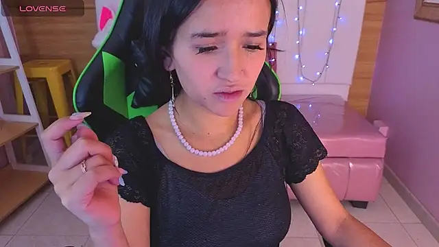 bella vibess s online show from 24, 2, 2026