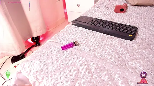 Ambeer fox  online show from 10, 2, 2026