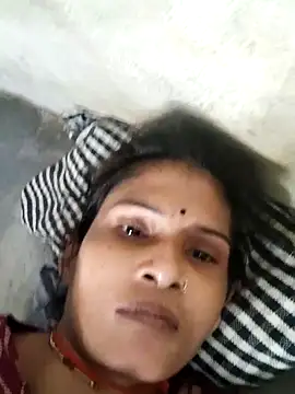 Snapshot of Love_bhabi chatting on 12, 10, 2025 Love bhabi online show from 12, 10, 2025