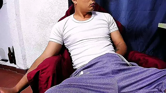 Snapshot of Roobin420 chatting on 18, 9, 2025 Roobin420 online show from 18, 9, 2025