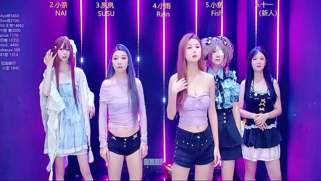 queen-001 online show from 11, 10, 2025