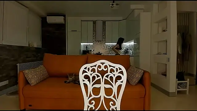 strawbery Dolly online show from 22, 10, 2025