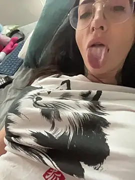 nikkaanderic online show from 14, 1, 2026