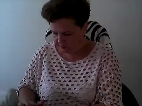 EllaLove2277 online show from 10, 9, 2025