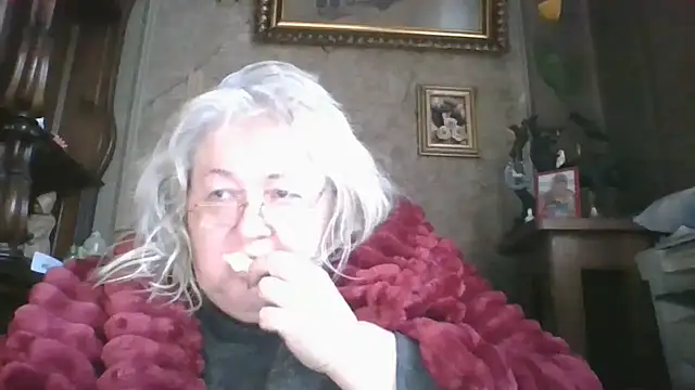 Lala-Love56 online show from 30, 11, 2025