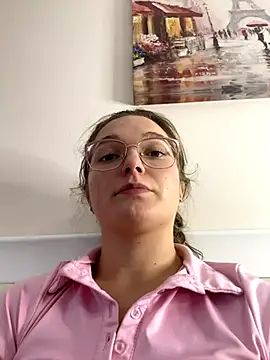 Snapshot of Bellatrisssaa chatting on 3, 11, 2025 Bellatrisssaa online show from 3, 11, 2025