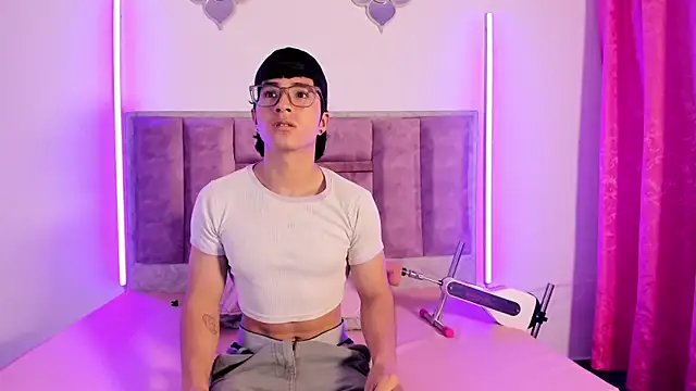 0anonimo bottom1 online show from 3, 10, 2025