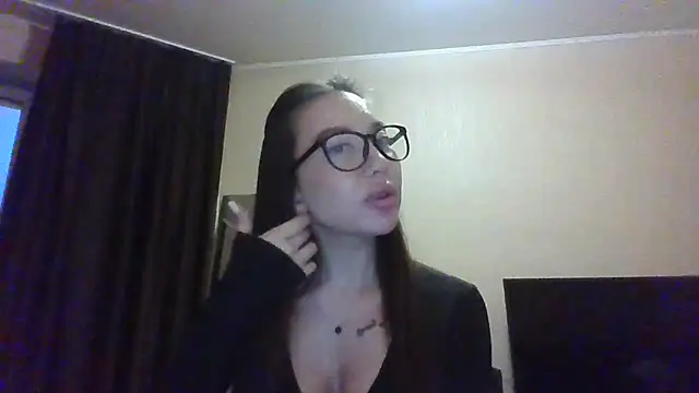 Snapshot of Vashniya chatting on 6, 11, 2025 Vashniya online show from 6, 11, 2025