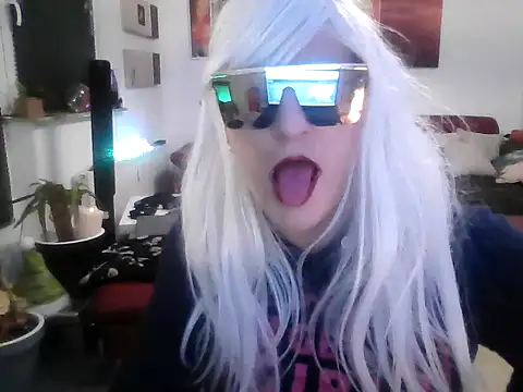 hellgirl1980 online show from 10, 10, 2025