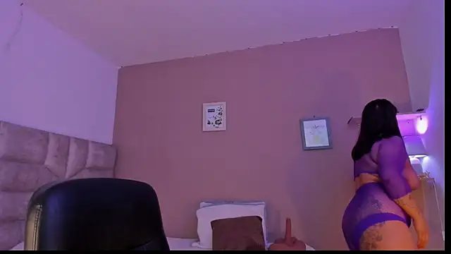 roselyn caprice online show from 24, 9, 2025