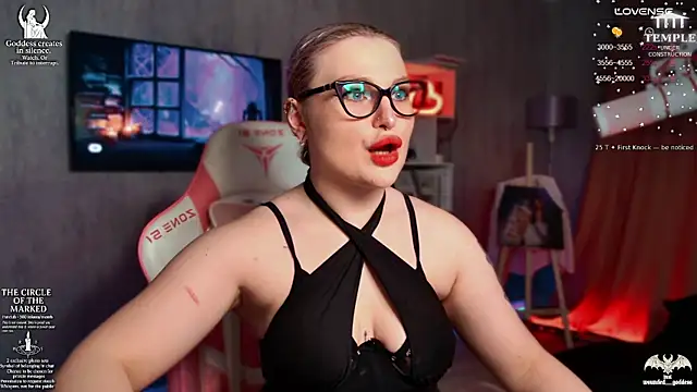 Wounded Goddess  online show from 2, 12, 2025