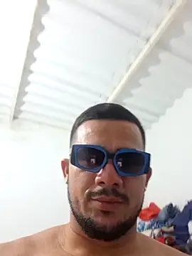 Snapshot of yeffito1 chatting on 14, 9, 2025 yeffito1 online show from 14, 9, 2025