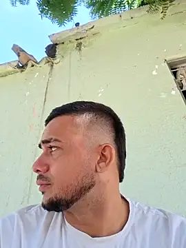 Snapshot of yeffito1 chatting on 23, 9, 2025 yeffito1 online show from 23, 9, 2025