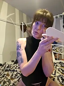 Snapshot of Blossom94 chatting on 19, 11, 2025 Blossom94 online show from 19, 11, 2025