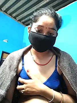 Snapshot of Hot_cupal chatting on 18, 11, 2025 Hot cupal online show from 18, 11, 2025