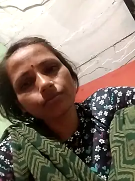 Snapshot of KIRTI12_HOT chatting on 3, 10, 2025 KIRTI12 HOT online show from 3, 10, 2025