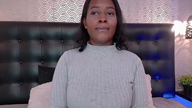 NaiaraMasson  online show from 1, 4, 2026