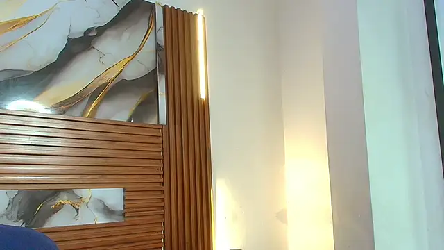 Evelin thompsson online show from 18, 11, 2025