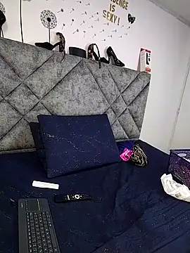 Shantey Laurent online show from 22, 2, 2026