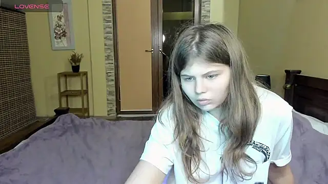 Snapshot of Lilly_Jess chatting on 15, 10, 2025 Lilly Jess online show from 15, 10, 2025