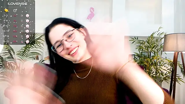 Charming Mysteriousss online show from 23, 4, 2026