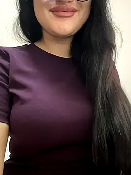 Molly-molly- online show from 7, 11, 2025