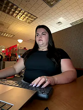 PlayWithBrittany online show from 22, 10, 2025