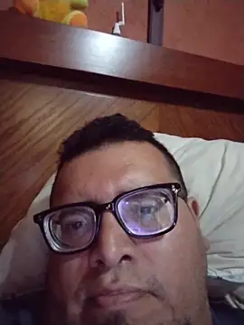 Santiagoqro85 online show from 27, 11, 2025