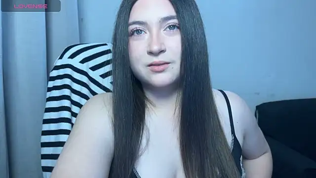 valentinauwu online show from 1, 12, 2025