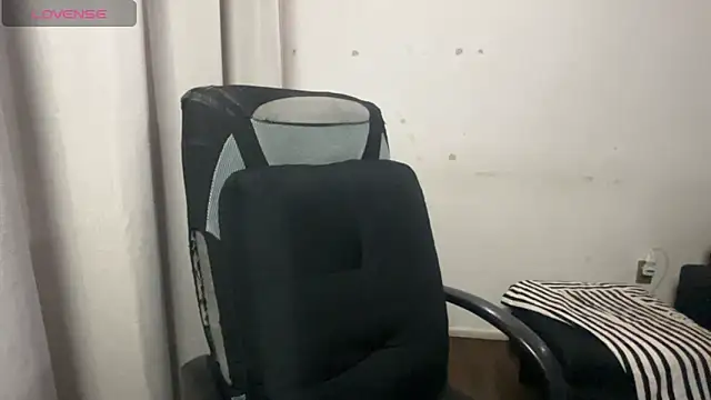 valentinauwu online show from 2, 2, 2026