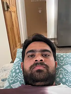 Snapshot of sunnu_97_ chatting on 5, 3, 2026 sunnu 97 online show from 5, 3, 2026